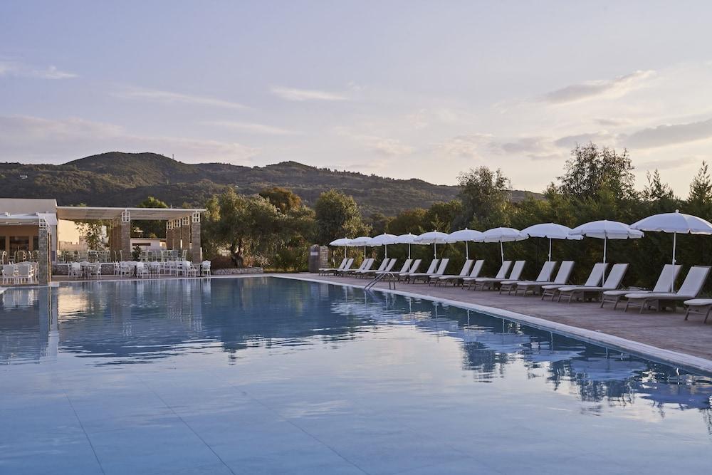 Sandy Villas Resort