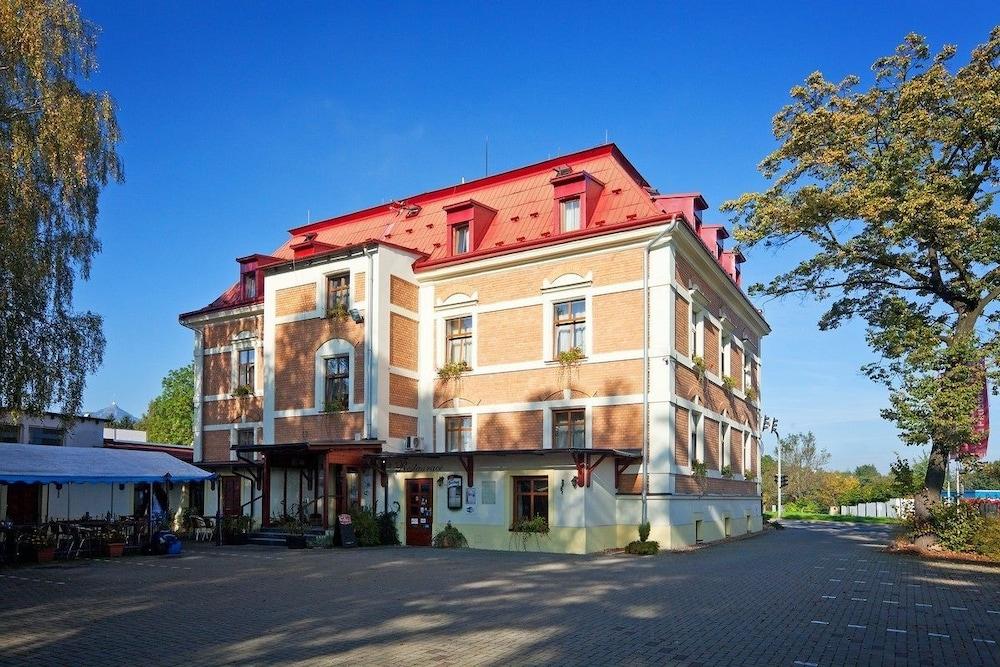 Pytloun Self Check-in Hotel Liberec Exterior