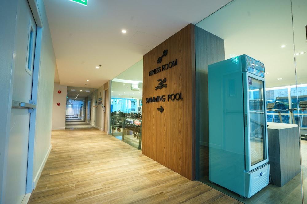New Season Square Hotel Interior