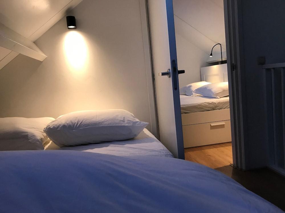 Unique House at Lake Ijsselmeer Room