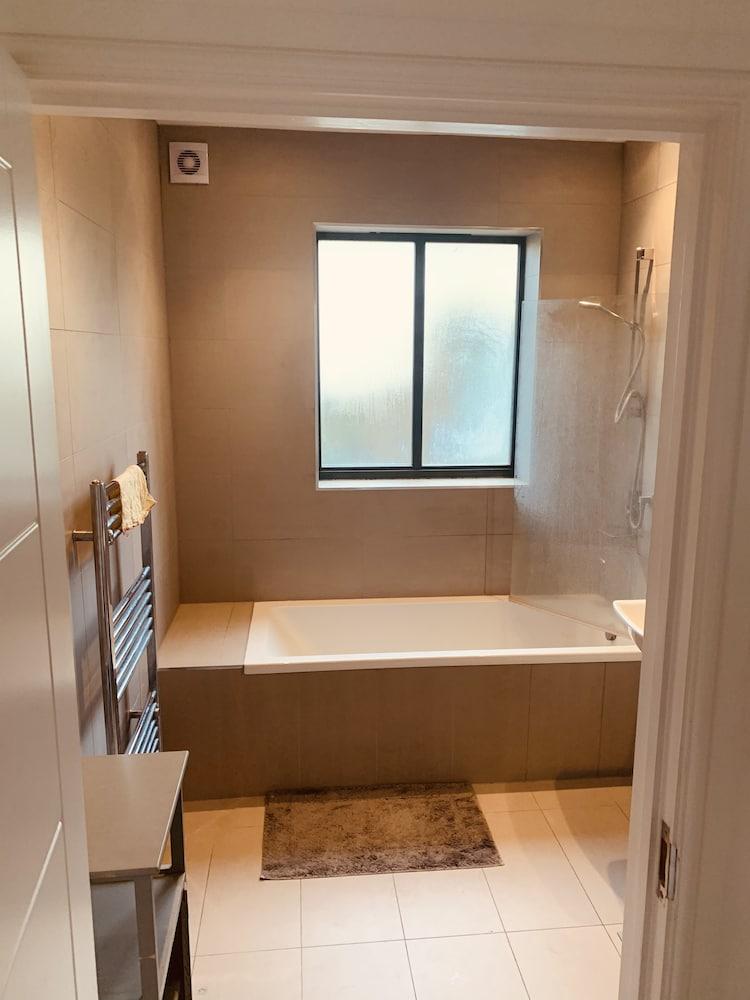 إماكوليتي 1 بد أبارتمنت إن واتفورد داخلي