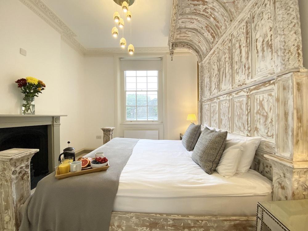 Stylish Apartments in Pimlico Room