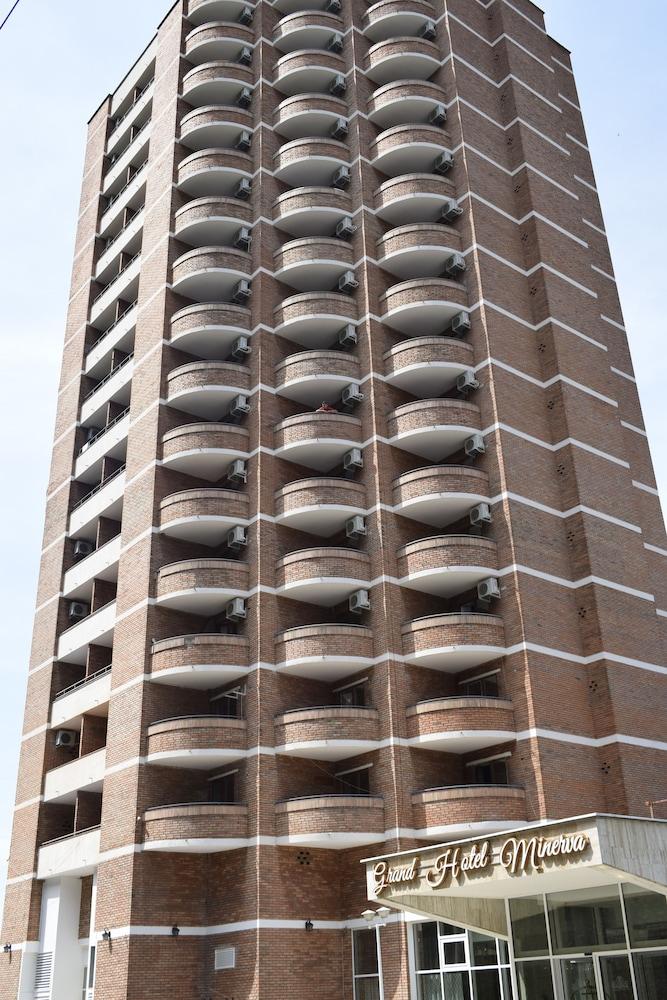 جراند هوتل مينيرفا ريزورت آند سبا تفاصيل الفندق من الخارج