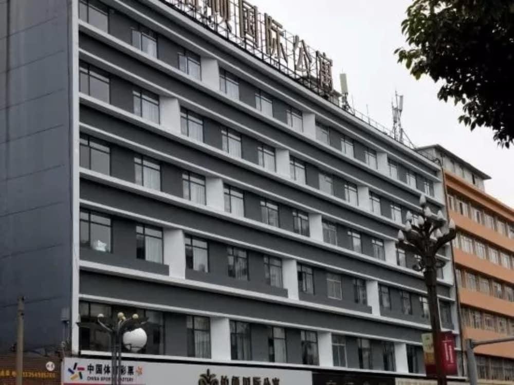 Poltton International Apartment Kunming Railway Station