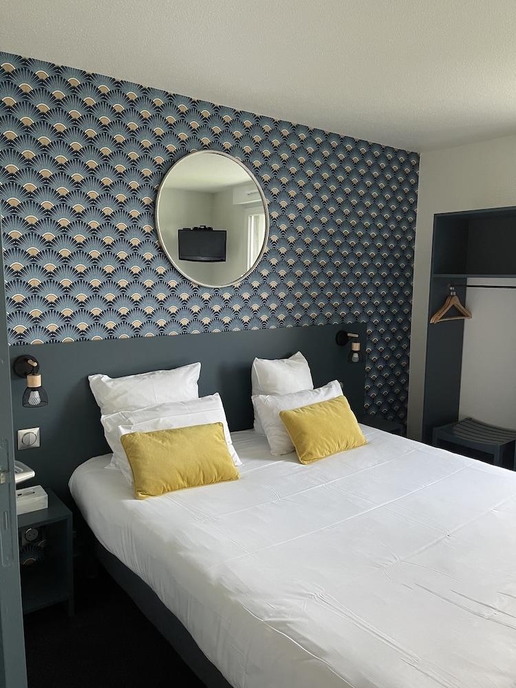 Hôtel Le Pavillon de Saint-Lô Room
