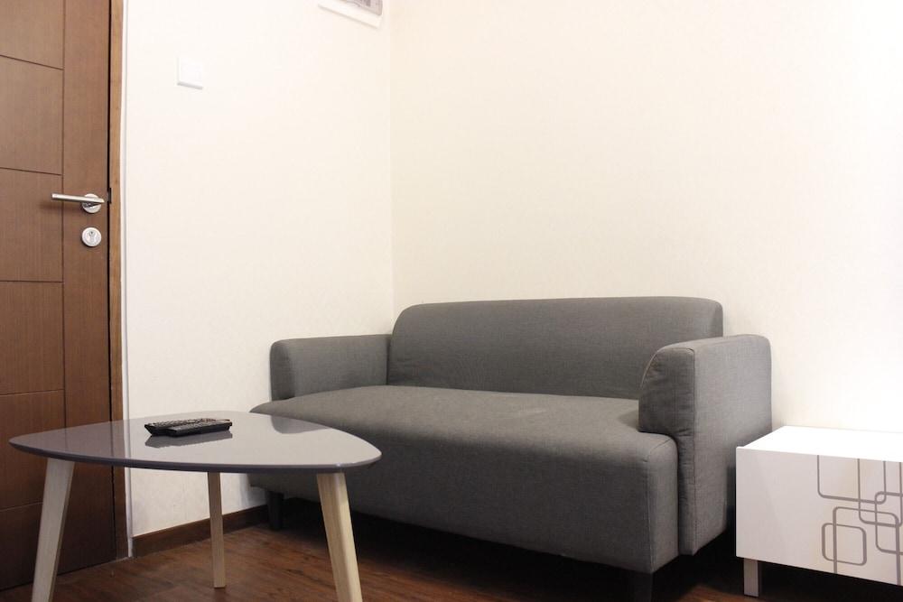 Simply 1BR Gateway Pasteur Apartment Interior