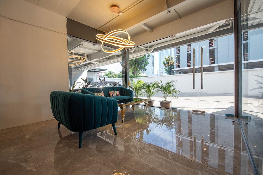 Water Aparthotel