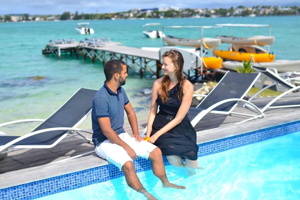 بايستون بوتيك هوتل آند سبا حمام سباحة مكشوف