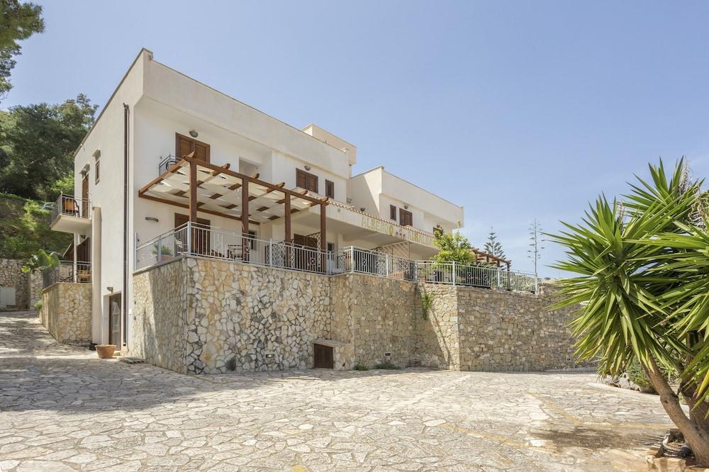 Albergo Auralba Exterior