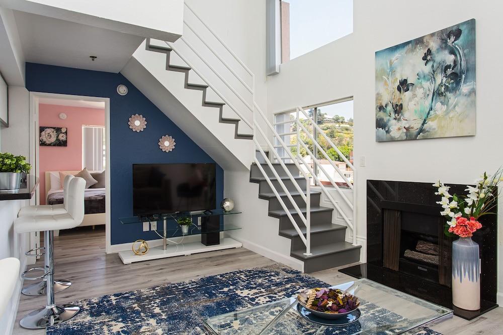 لاكزوريوس 2 بد روم آند دين هوليوود أبارتمنت تفاصيل الفندق من الداخل