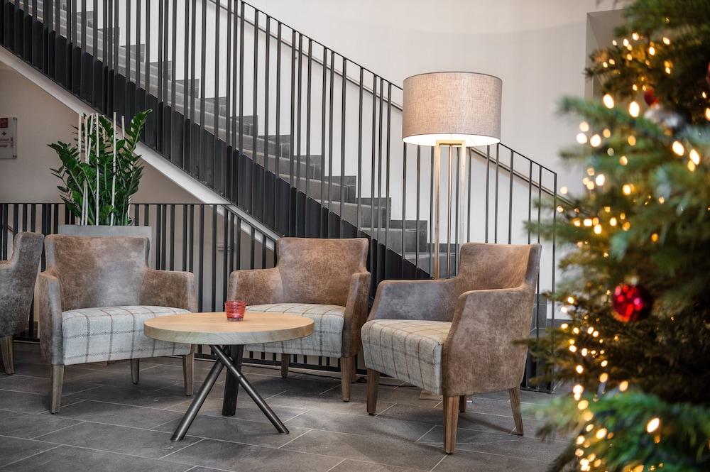 ألبين باركس هوتل آند أبارتمنت أورغلير منطقة الجلوس في الردهة