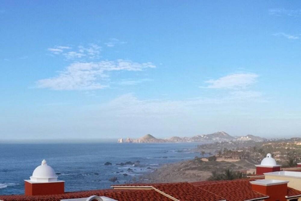 Best 1-BR Awesome View Studio in Cabo San Lucas Property Grounds