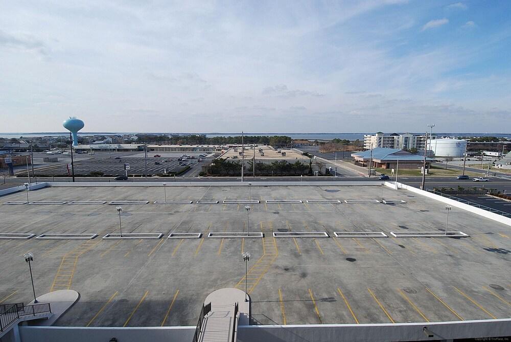 هينلوبين يونيت 613 باي لونج آند فوستر المنطقة الخارجية