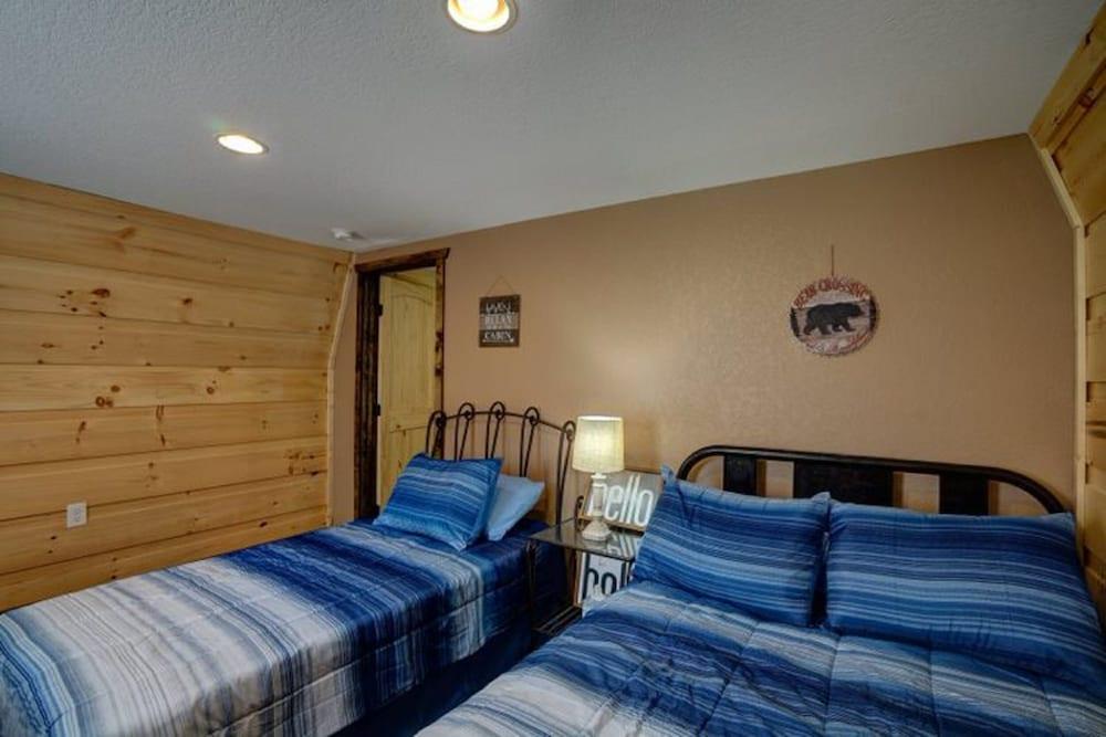 Dragon's Nest Mountain View Room