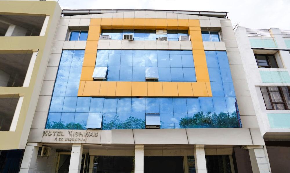 Treebo Trip Vishwas Exterior
