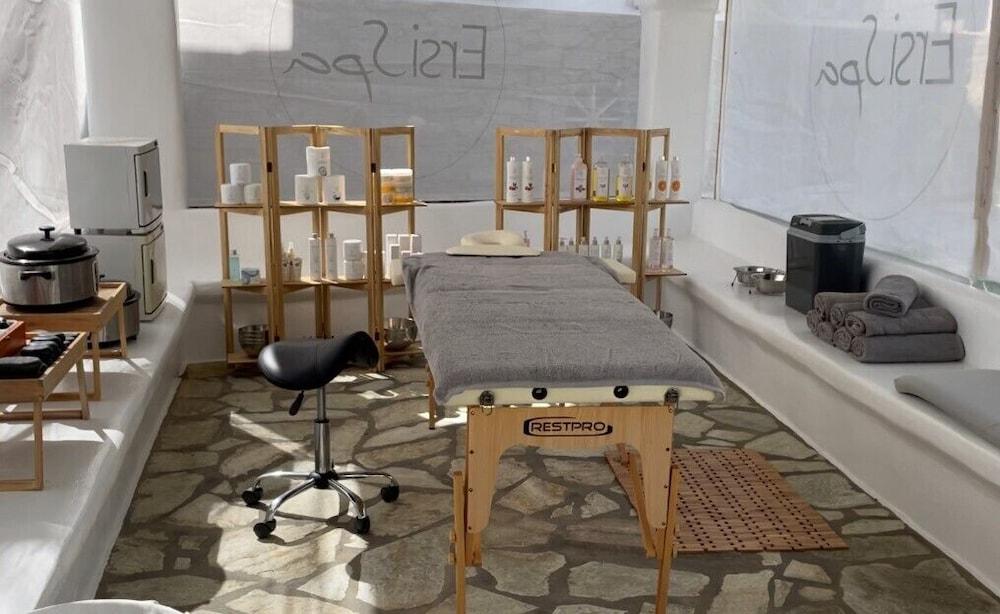 ناينميا سويتس آند أوبن أير سبا نادي صحي