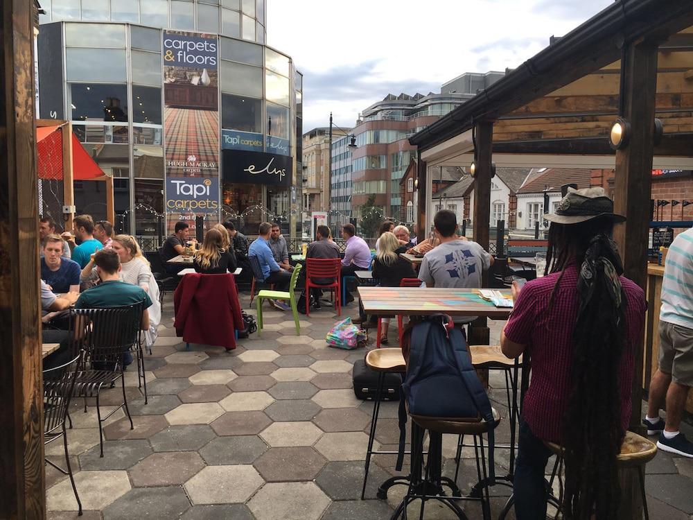 ويمبلدون هوليداي ليتس المنطقة الخارجية