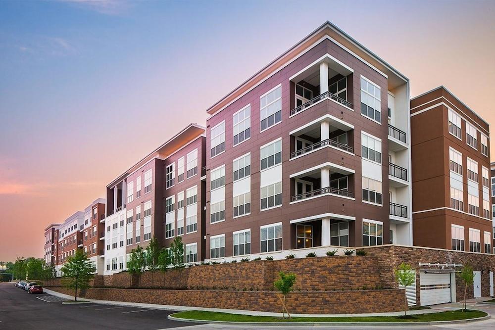 BridgeStreet at the Vue Exterior