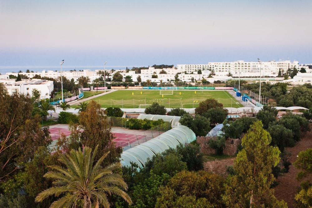 المرادي كلوب القنطاوي منظر من الجو