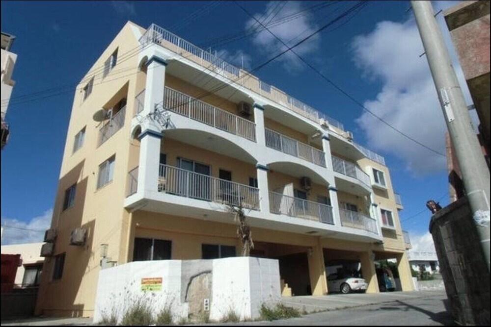 Coco Calm Exterior