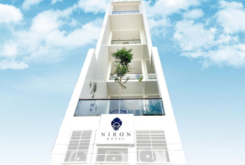 كريستل بلو بوتيك هوتل المنطقة الخارجية