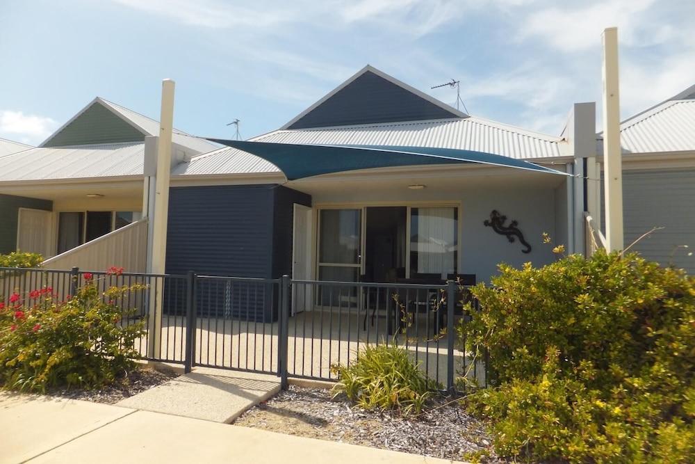 Seafront Unit 49 Exterior
