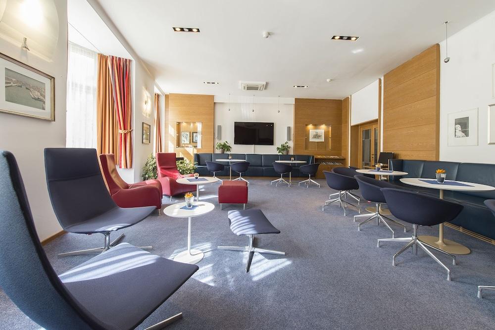 Stiegl Scala Hotel Lobby Lounge