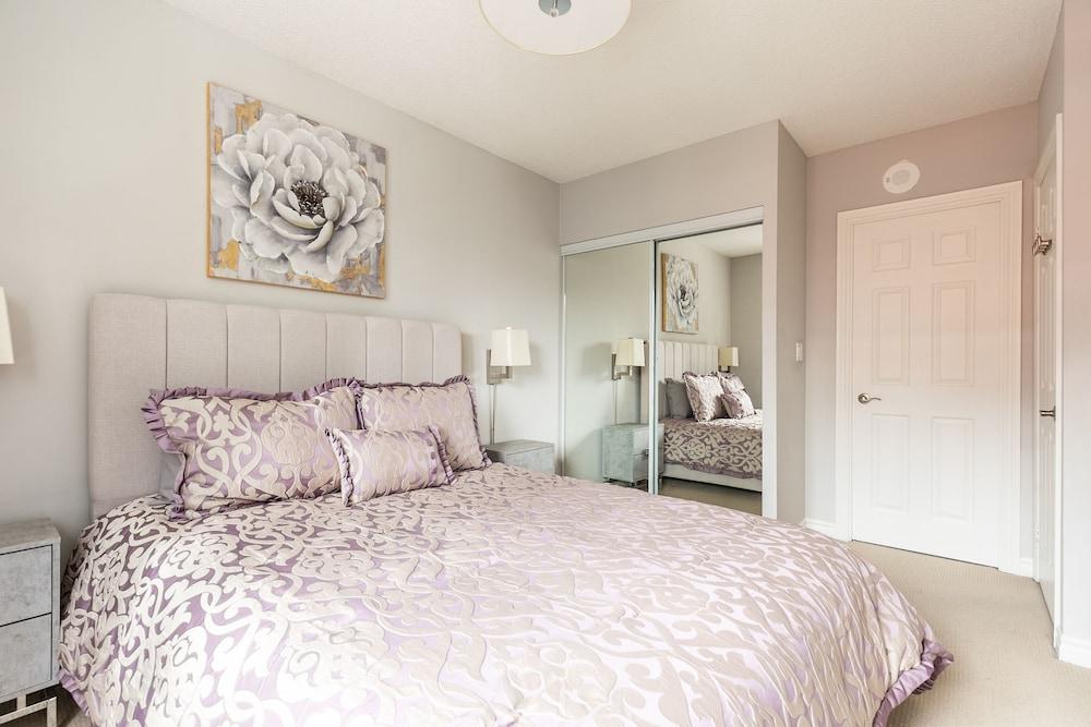 سيمبلي كومفرت، ستايليش داون تاون أبارتمنت غرفة