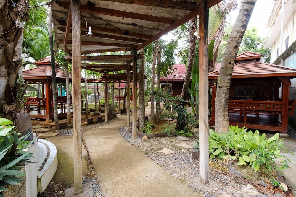 ريد دورز بريميوم آت أوبيرج رود إكستنشن المنطقة الخارجية