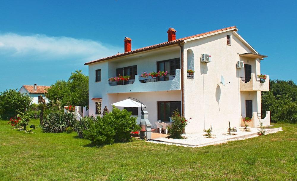 أبارتمنت إيدي