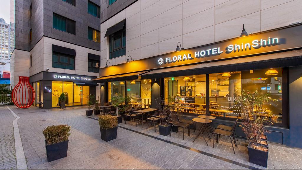 فلورال هوتل شين شين سويل مايونجدونج الصورة الأساسية