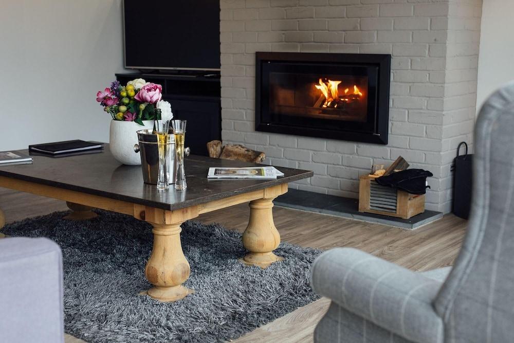 ذا هاوثورنز - لارج لاكشري كوتيدج هوت توب سي فيوز غرفة