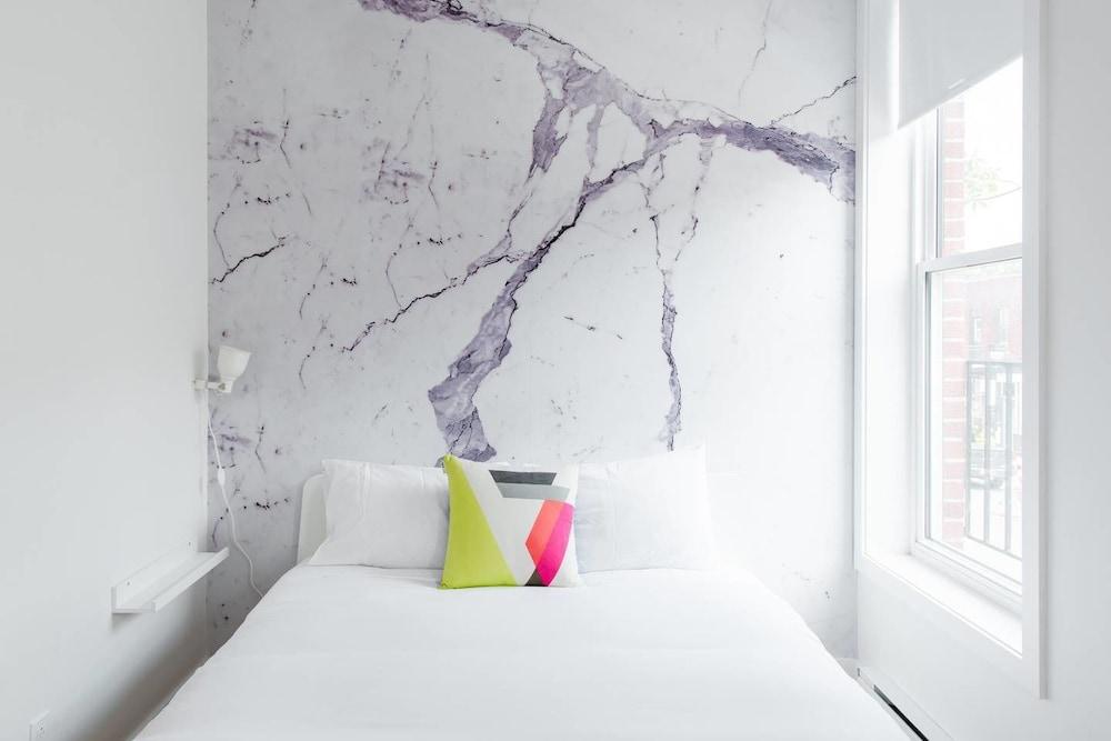 إكسبلور مونتريال فروم سليك كونتيمبوراري أبارتمنت غرفة