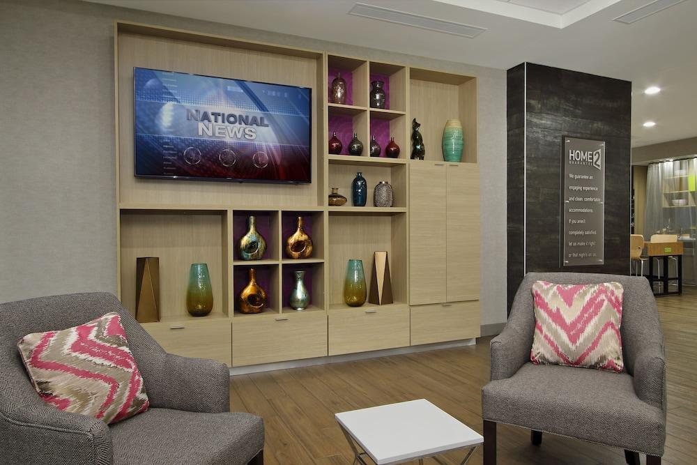 هوم 2 سويتس باي هيلتون بورت آرثر، تكساس منطقة الانتظار في الردهة