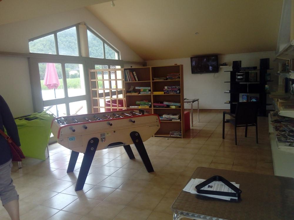 كامبين ليه فينيه ألعاب تعمل بالعملات