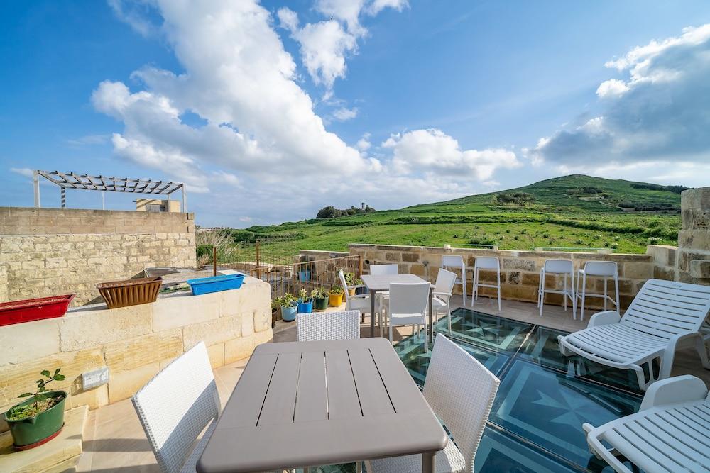 تا بينو بد آند بريكفاست