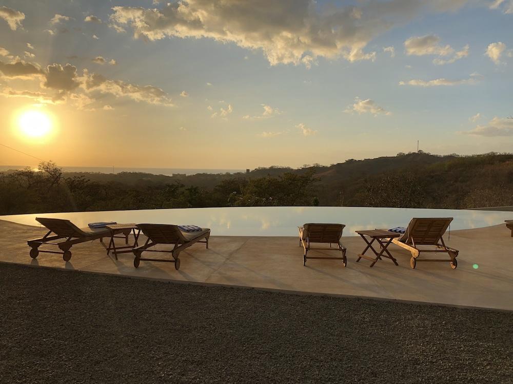 باسيفيك كالوكايري ألدتس أونلي المنطقة الخارجية