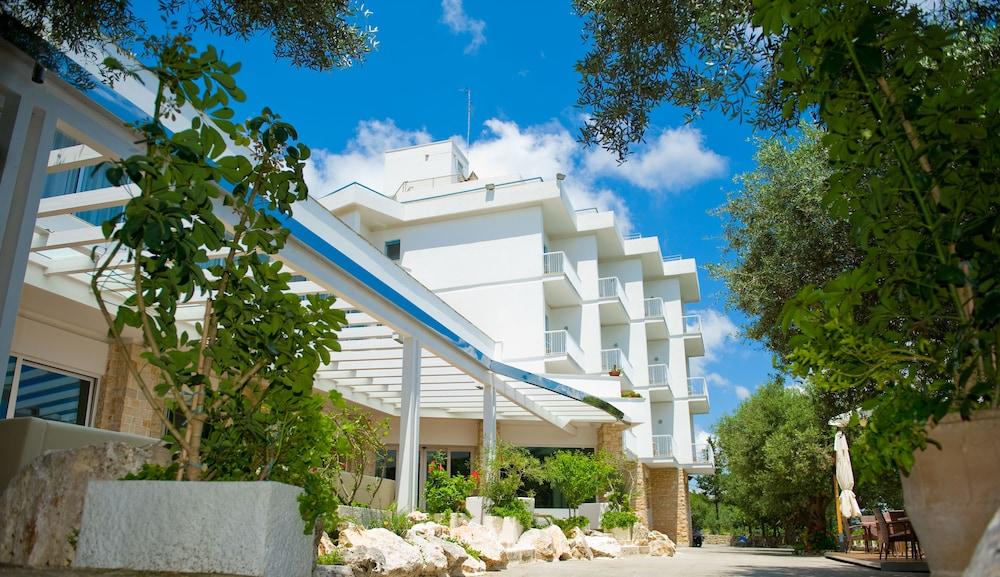 Orsa Maggiore Exterior