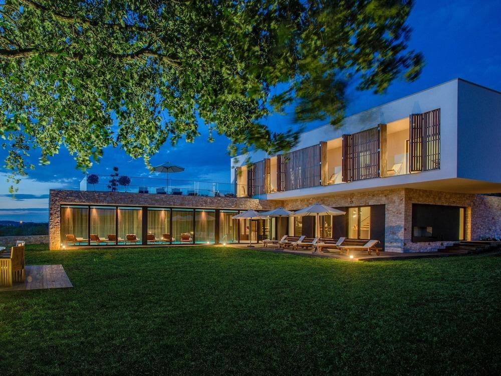 Stately Villa in Baderna With Private Full Size Pool Exterior