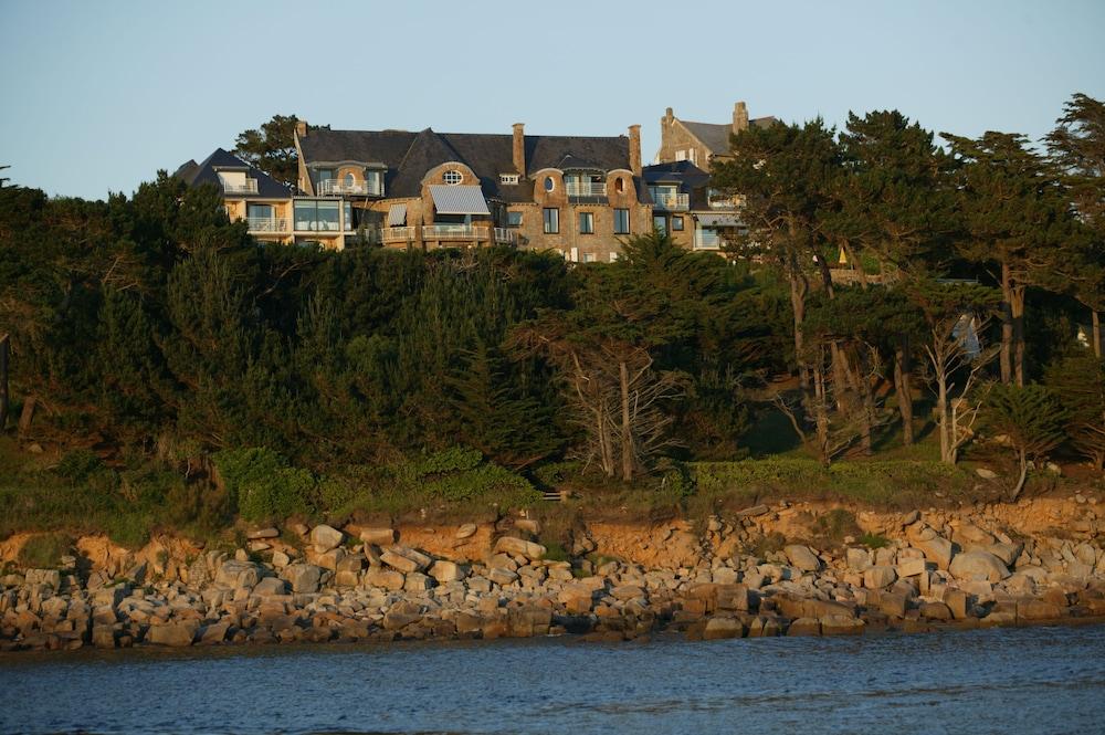 Manoir de Lan Kerellec Exterior