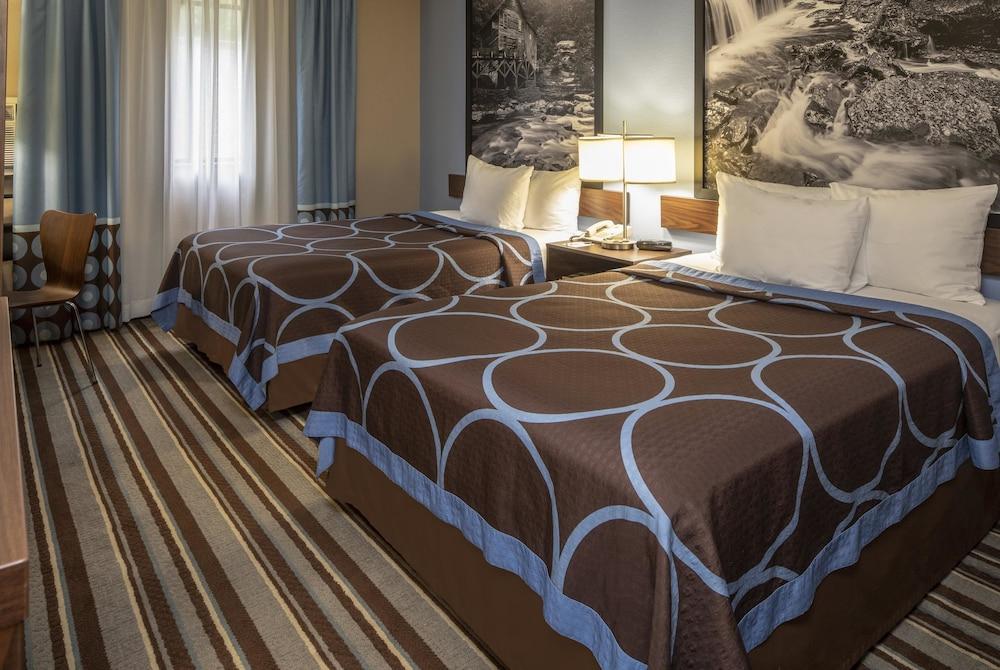 سوبر 8 باي ويندام ستيوبينفيل أخرى