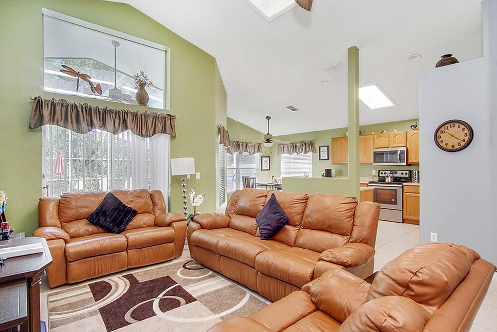 Tailwinds Interior