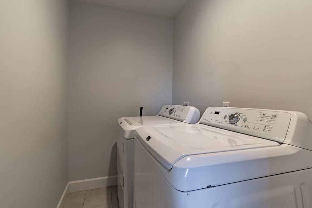 سيتي لاكشري أواسيز! 3 ليفيل كوندو ويذ 360 روف! داخلي