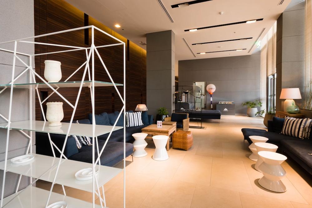 يونيكس ساوث باتايا باي جرانديس فيلاز منطقة الجلوس في الردهة