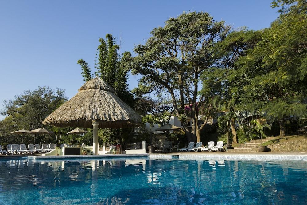 هوتل فيلا ديل كونكيستادور حمام سباحة مكشوف