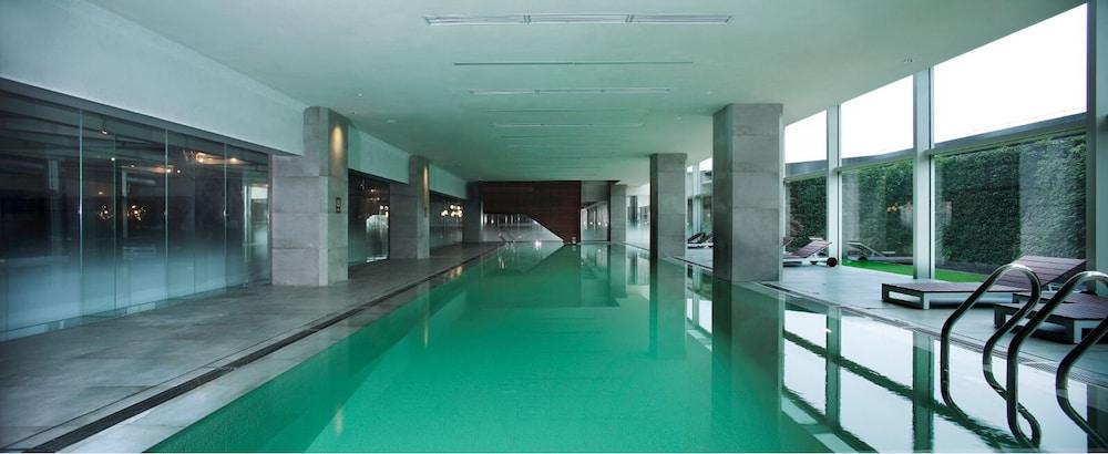 ذا لوتس هوتل تشونج كينج حمام سباحة مغطى