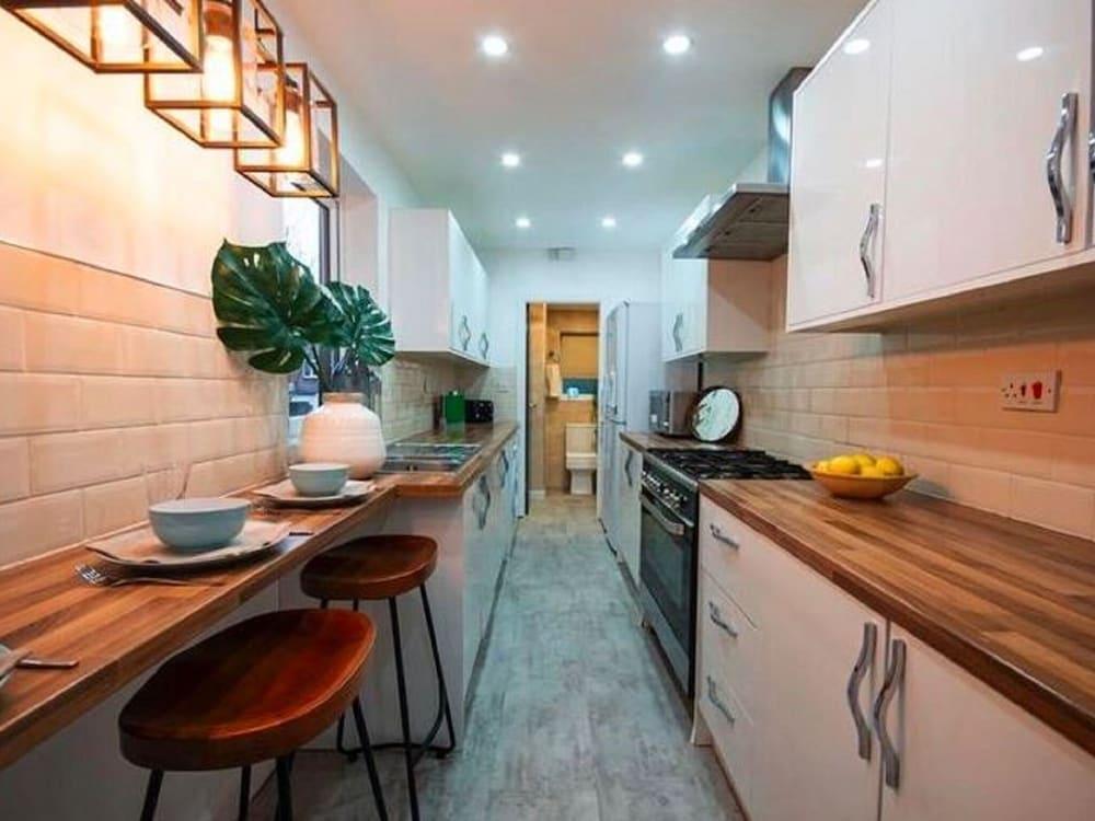 كونتيمبوراري هوليداي هوم إن كوفنتري نير فارجو فيليدج مطبخ خاص