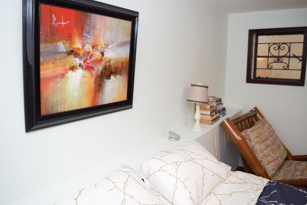 New Kingston Guest Apt at Evans Interior Detail