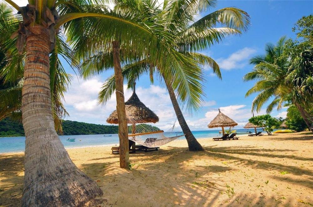 Paradise Cove Resort Property Grounds