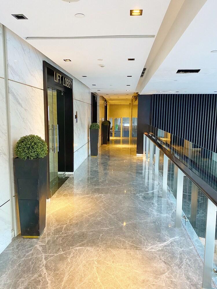 بريز أبارتمنتس آت بينتارو باي أوك ستاي منطقة الاستقبال